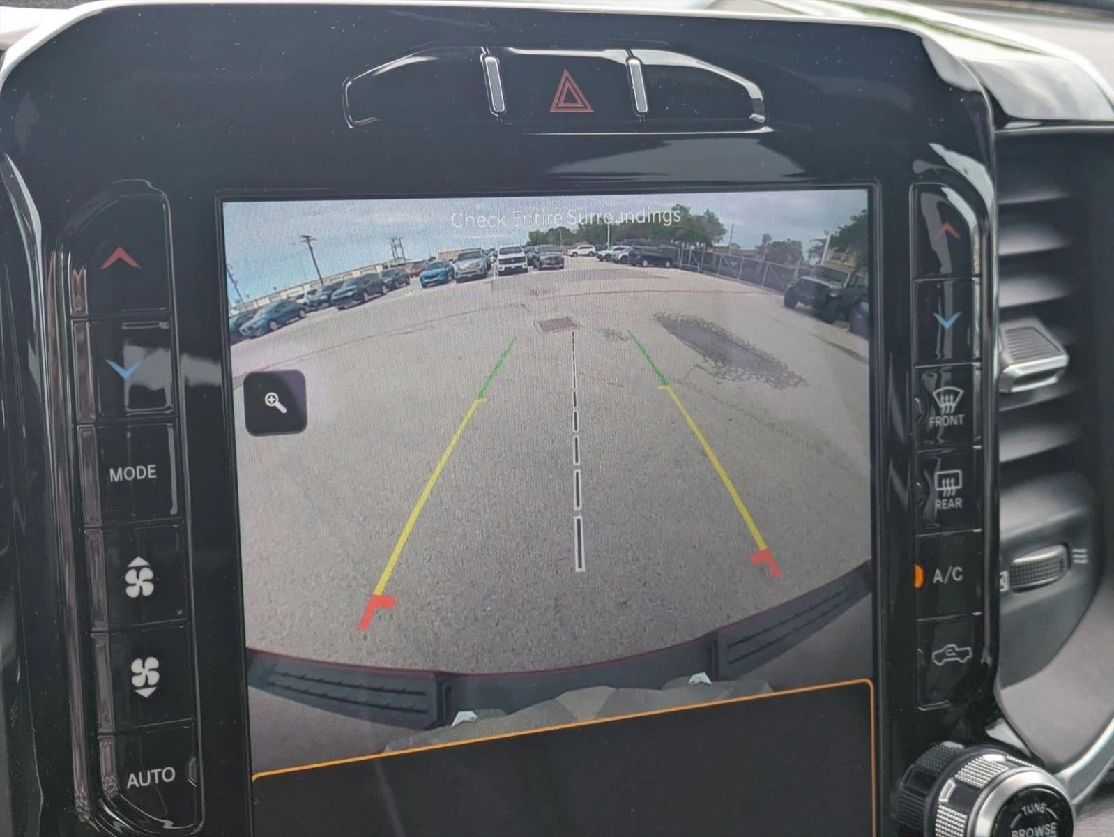 2022 RAM 1500 Laramie 4x2 Crew Cab 5'7" Box