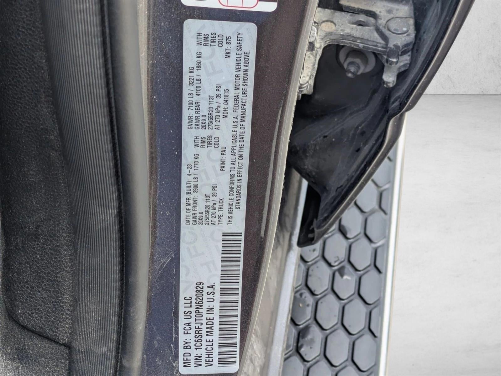 2023 RAM 1500 Laramie 4x4 Crew Cab 5'7" Box