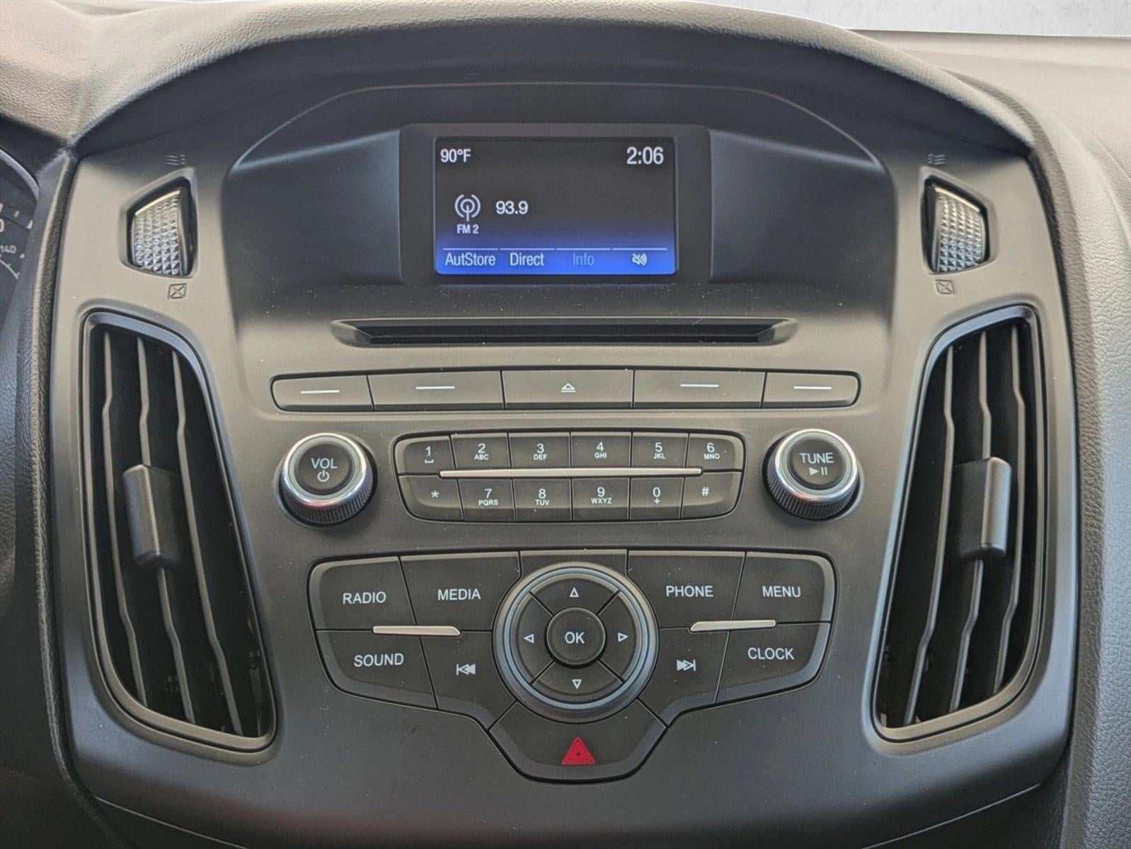 2015 Ford Focus 5dr HB SE