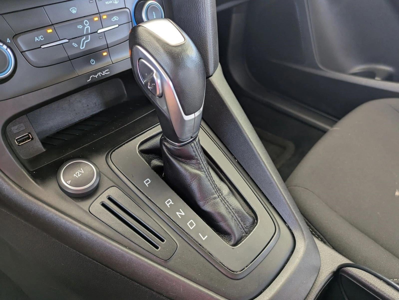 2015 Ford Focus 5dr HB SE