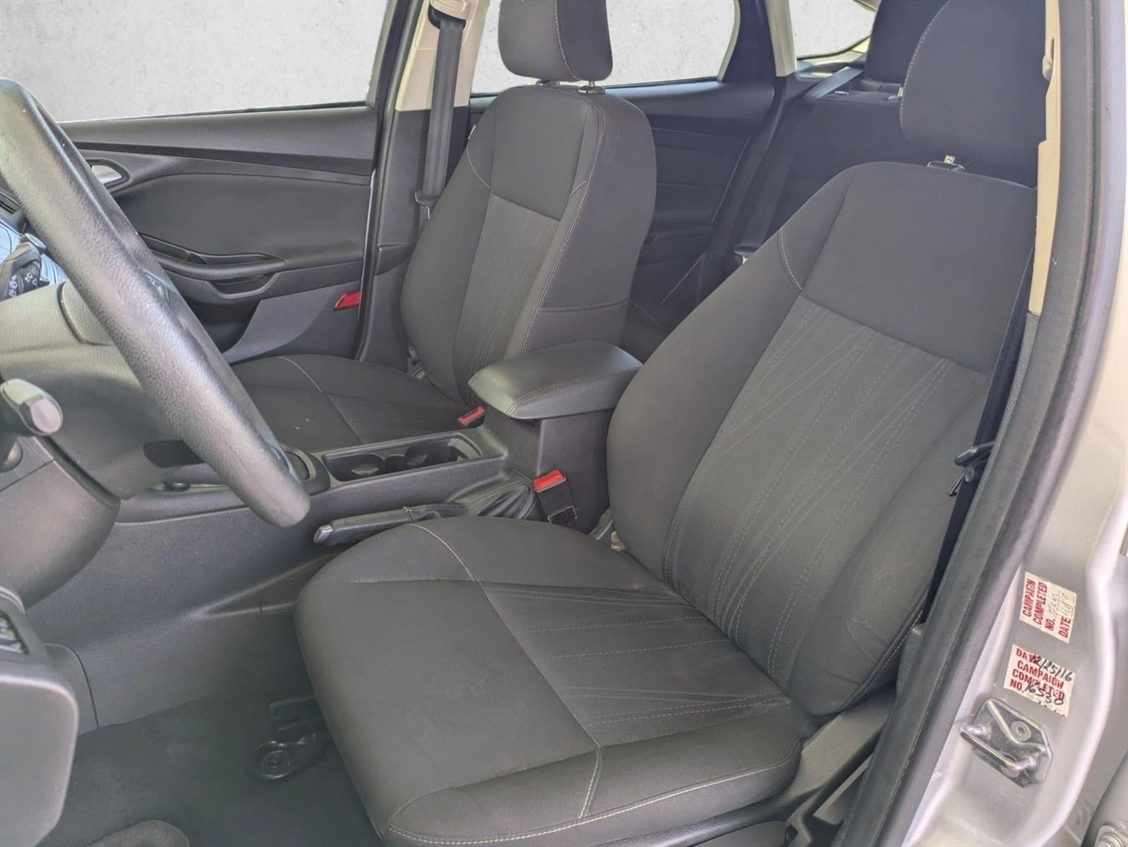 2015 Ford Focus 5dr HB SE