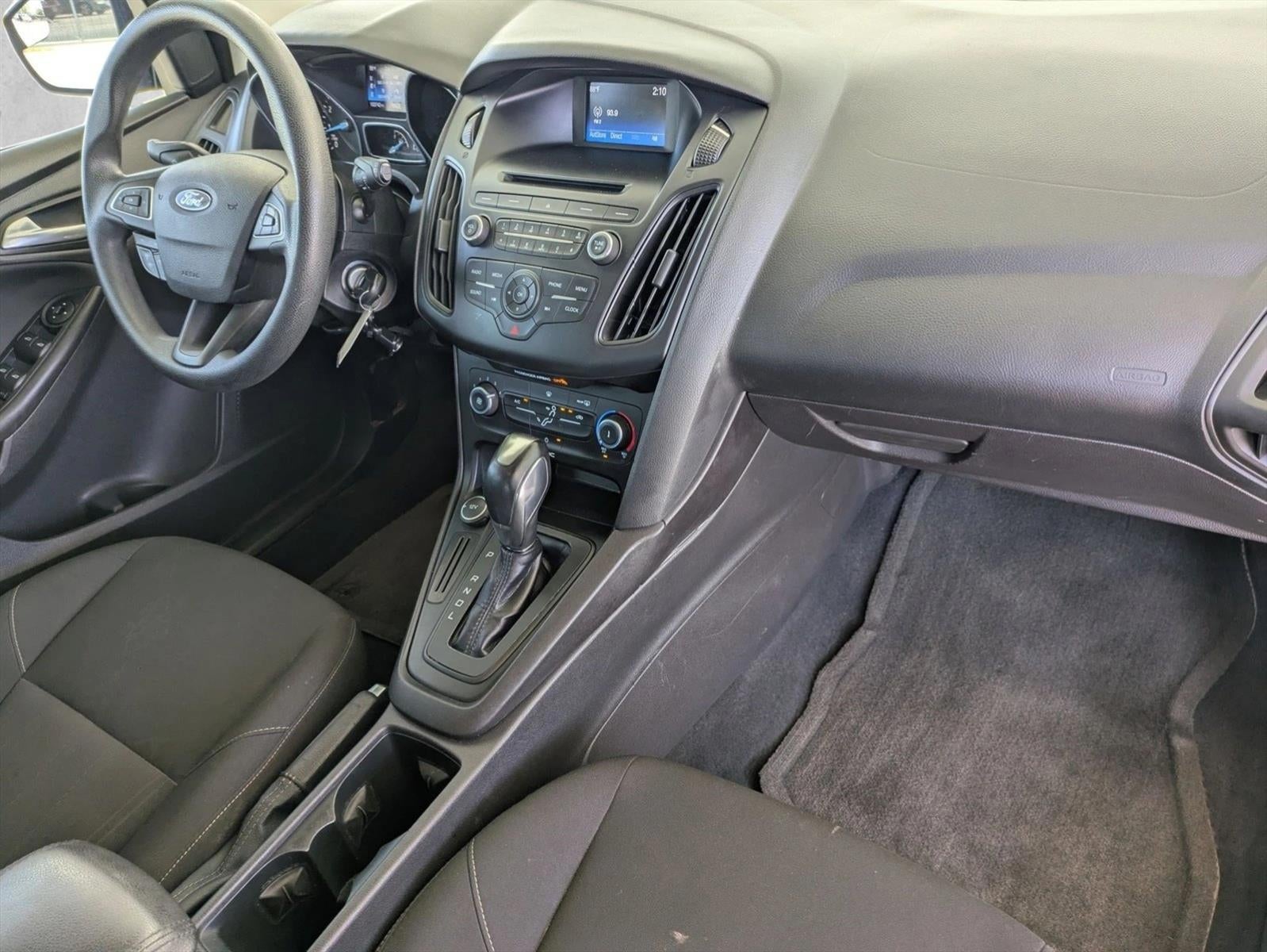 2015 Ford Focus 5dr HB SE