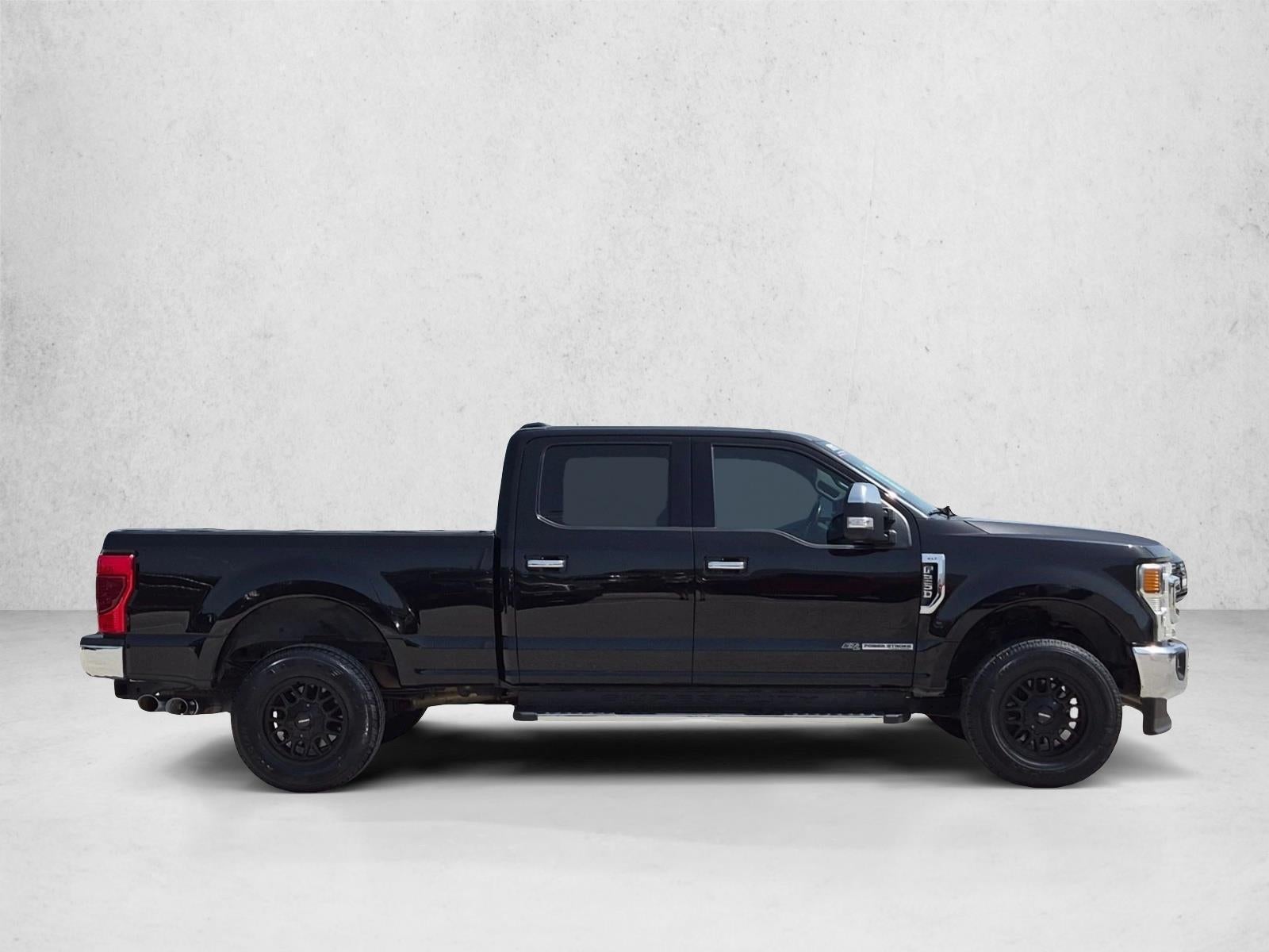 2022 Ford Super Duty F-250 SRW XLT 4WD Crew Cab 6.75' Box