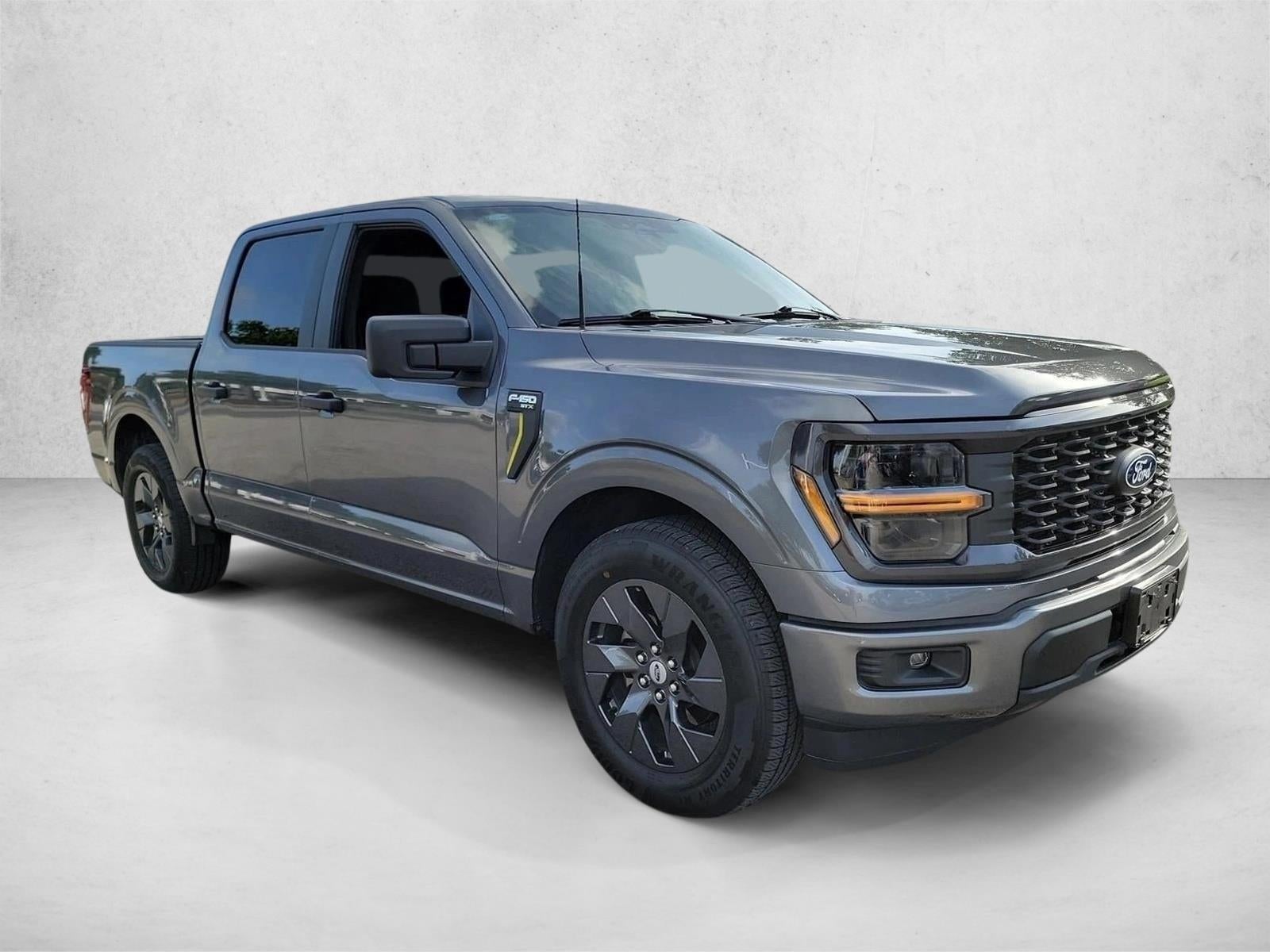 2025 Ford F-150 STX 2WD SuperCrew 5.5' Box