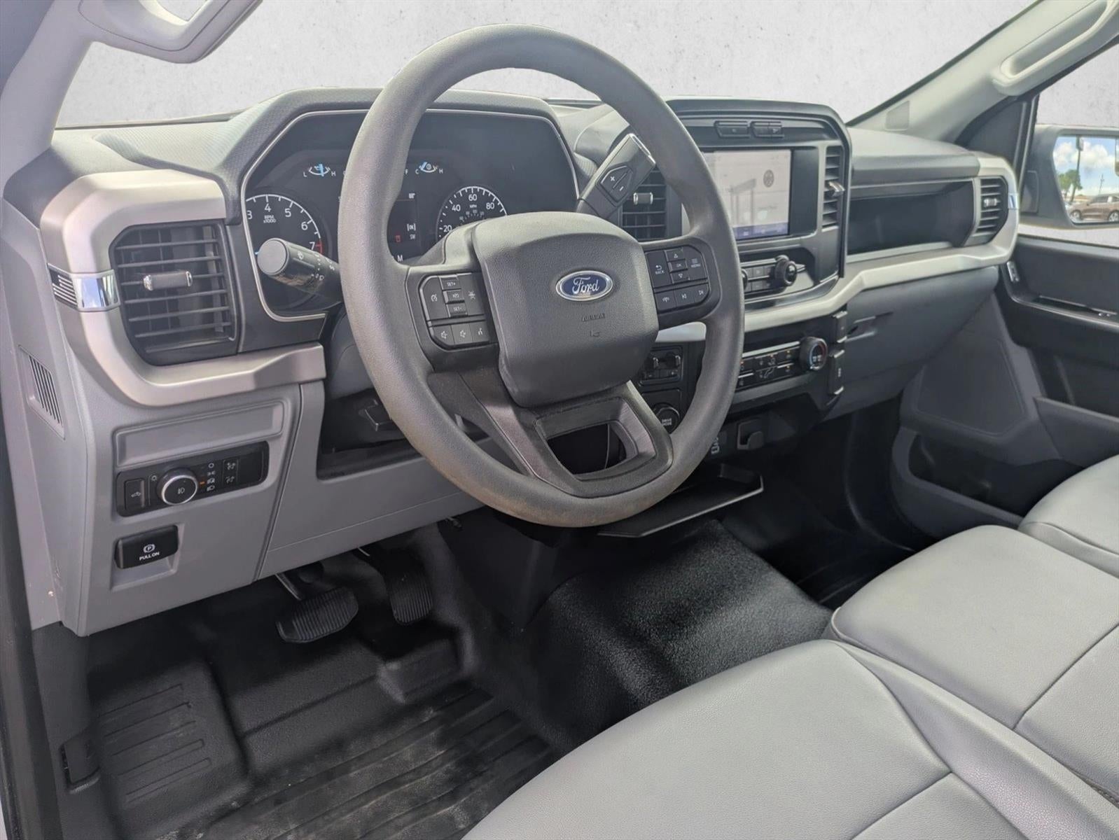 2022 Ford F-150 XL 2WD Reg Cab 6.5' Box