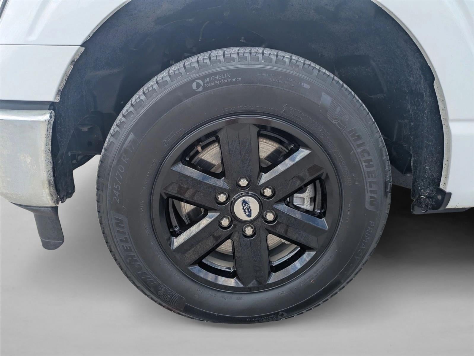2022 Ford F-150 XL 2WD Reg Cab 6.5' Box