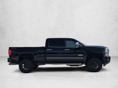2019 Chevrolet Silverado 2500 HD Crew Cab Standard Box 4-Wheel Drive High Country