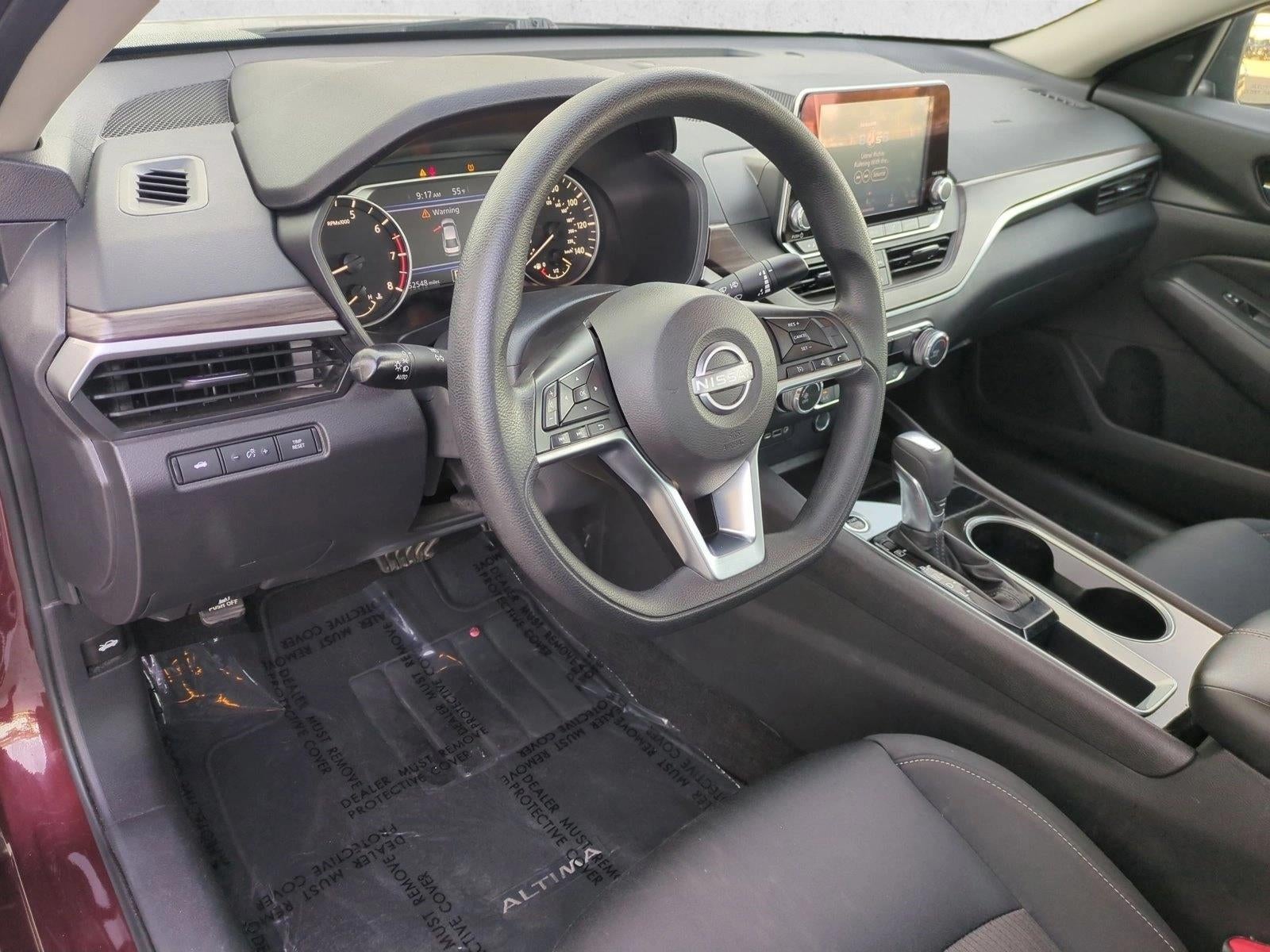 2024 Nissan Altima 2.5 SV Sedan