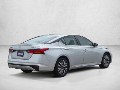 2024 Nissan Altima 2.5 SV Sedan
