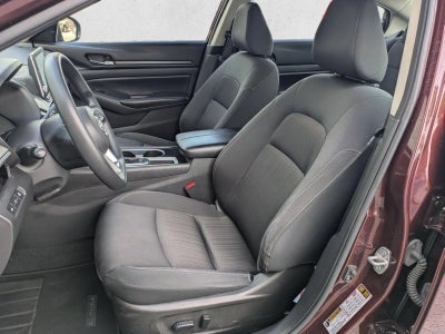 2024 Nissan Altima 2.5 SV Sedan