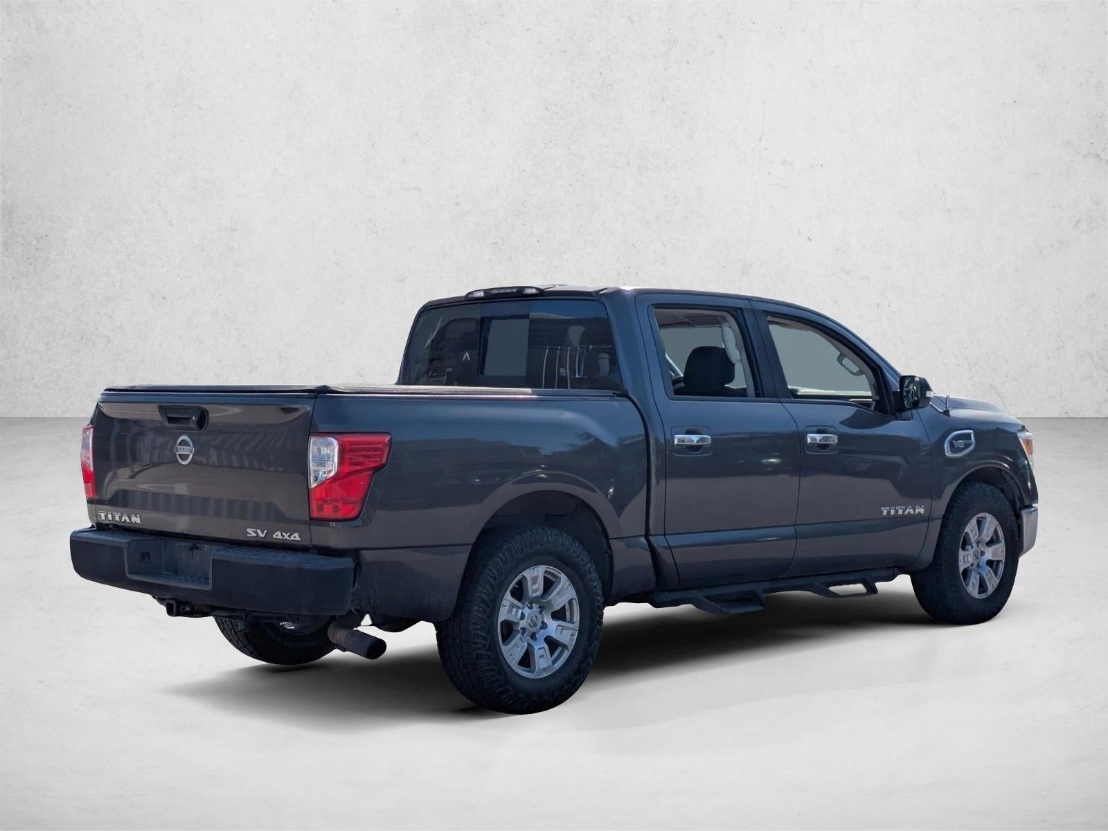2017 Nissan Titan 4x4 Crew Cab SV