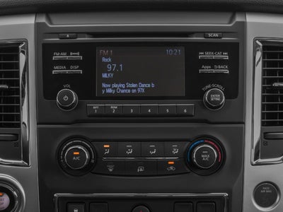 2017 Nissan Titan 4x4 Crew Cab SV