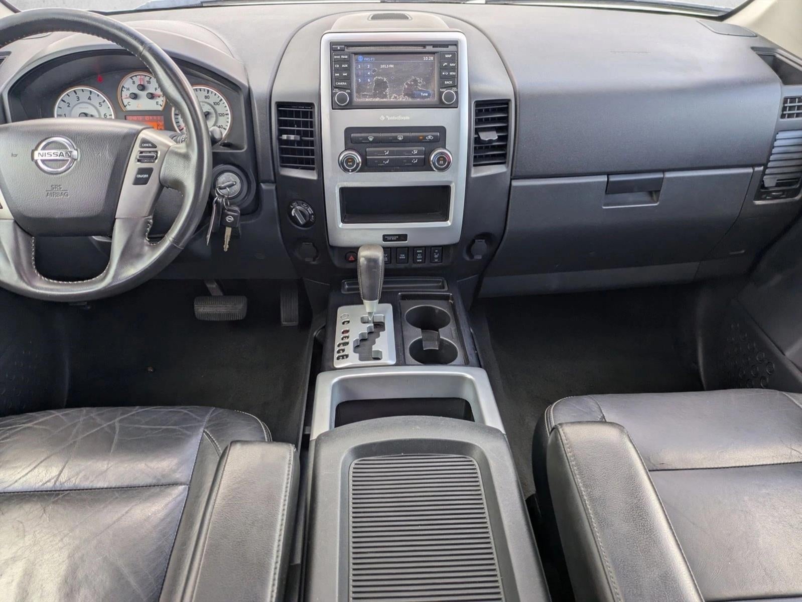 2014 Nissan Titan 4WD Crew Cab Short Bed PRO-4X