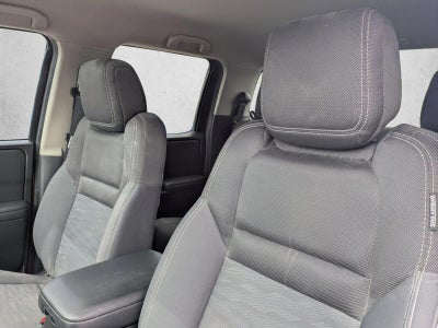 2022 Nissan Frontier Crew Cab 4x2 SV Auto