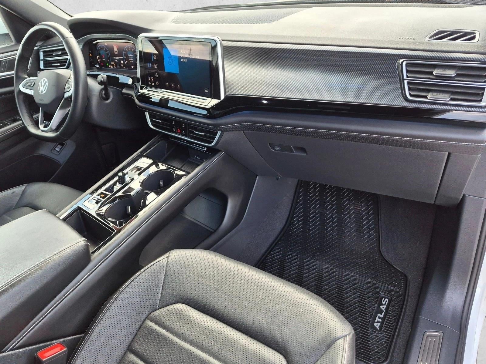 2024 Volkswagen Atlas Cross Sport 2.0T SEL R-Line 4MOTION
