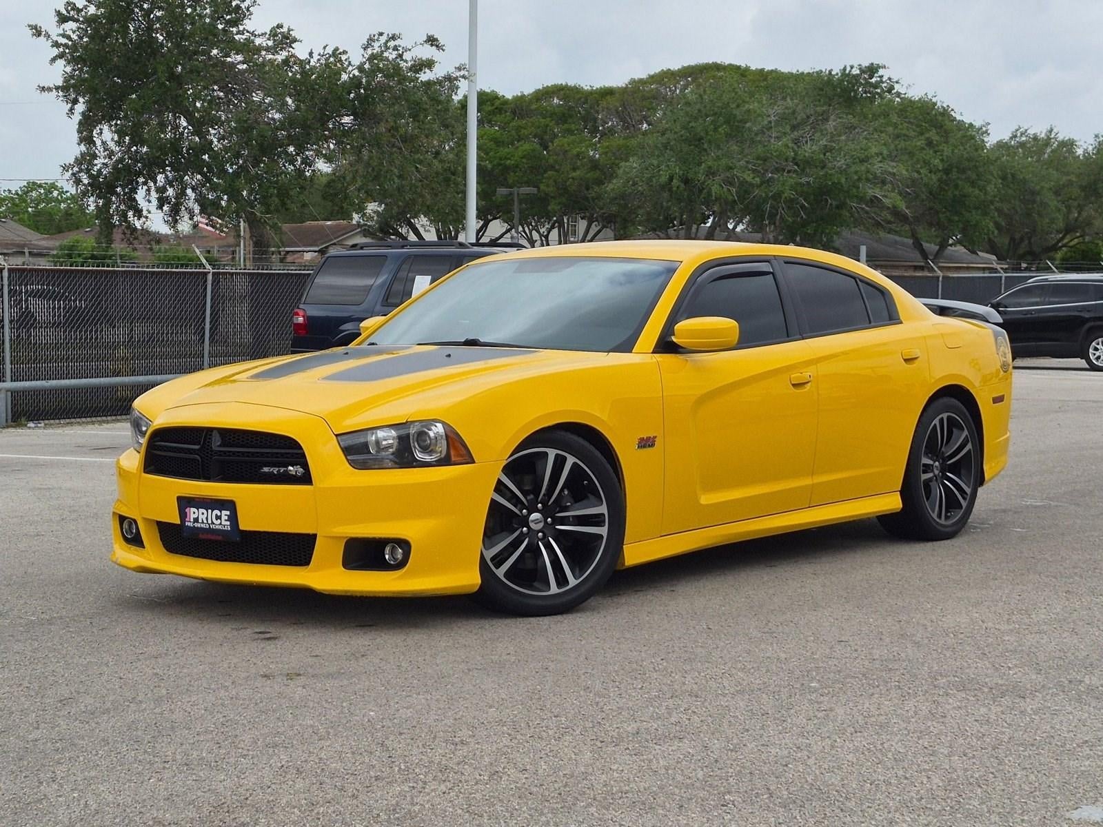 2012 Dodge Charger 4dr Sdn SRT8 Super Bee RWD