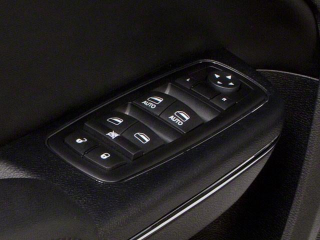 2012 Dodge Charger 4dr Sdn SRT8 Super Bee RWD