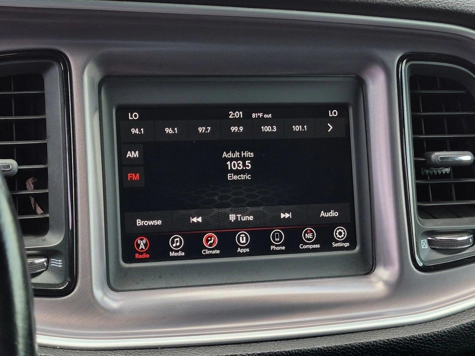 2019 Dodge Challenger SXT RWD