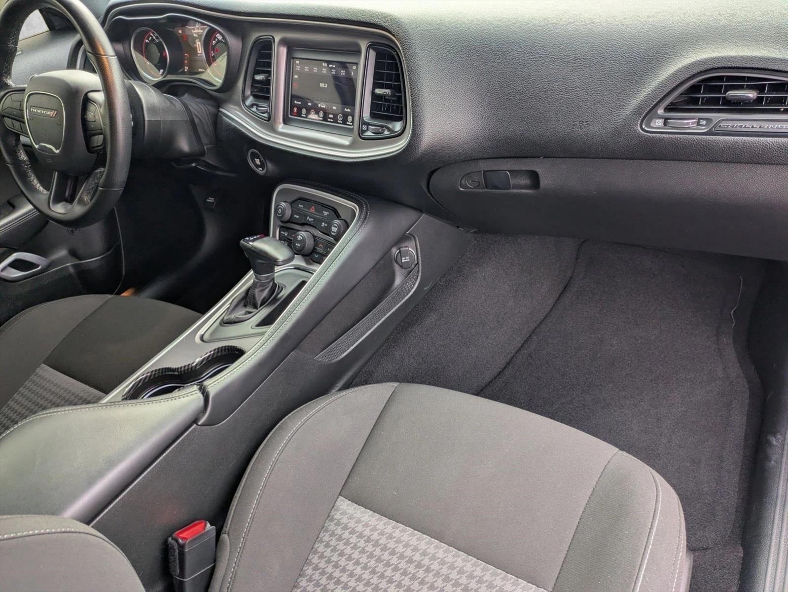 2022 Dodge Challenger R/T RWD