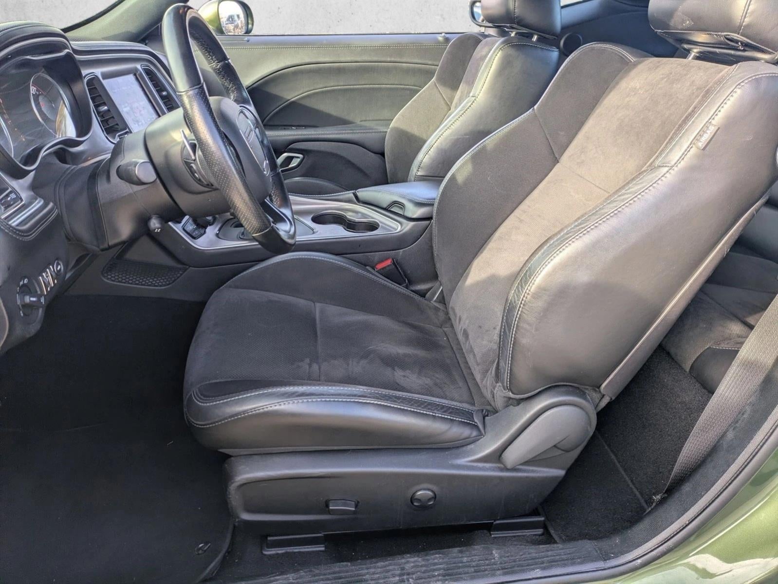 2022 Dodge Challenger R/T RWD