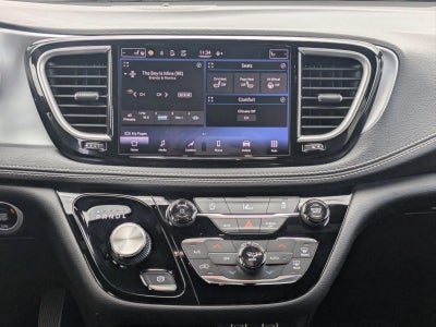 2022 Chrysler Pacifica Touring L FWD