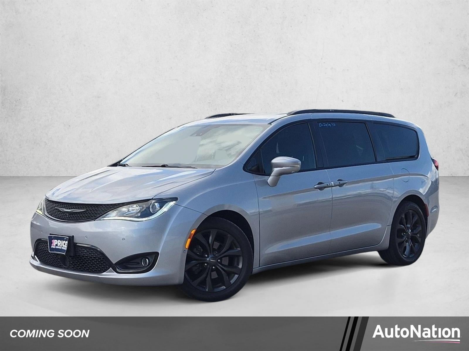 2018 Chrysler Pacifica Limited FWD