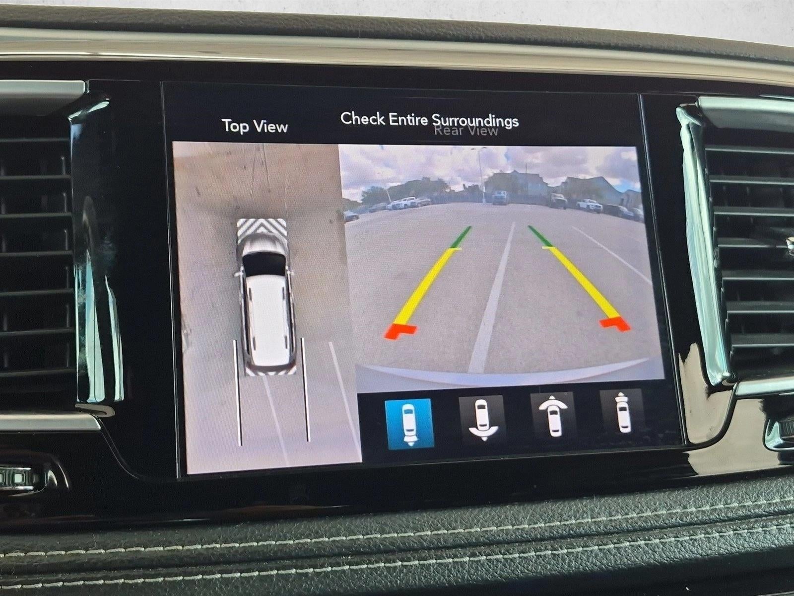 2018 Chrysler Pacifica Limited FWD