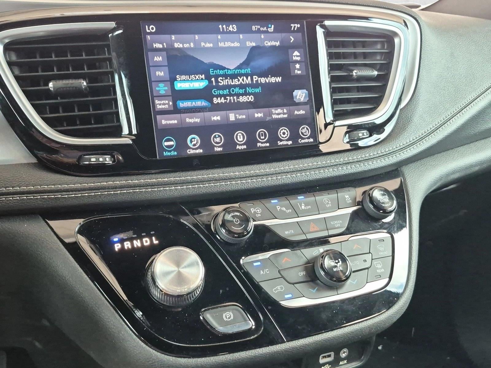 2018 Chrysler Pacifica Limited FWD
