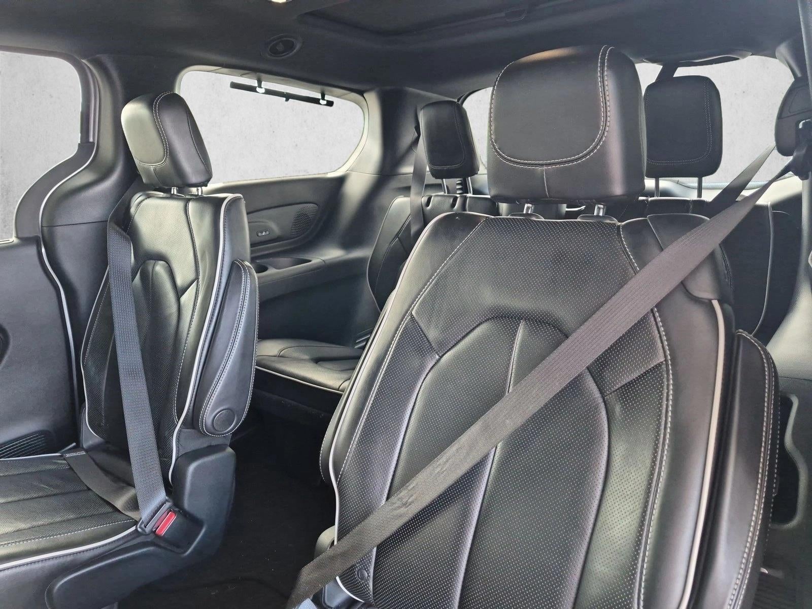 2018 Chrysler Pacifica Limited FWD