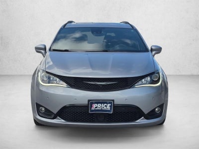 2018 Chrysler Pacifica Limited FWD