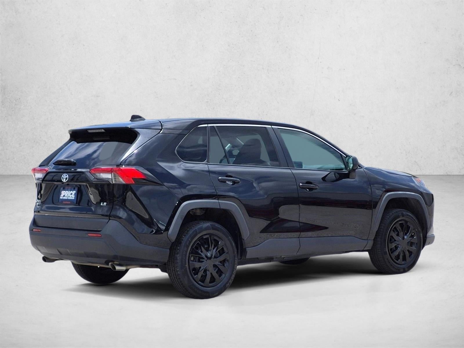 2022 Toyota RAV4 LE FWD (GS)