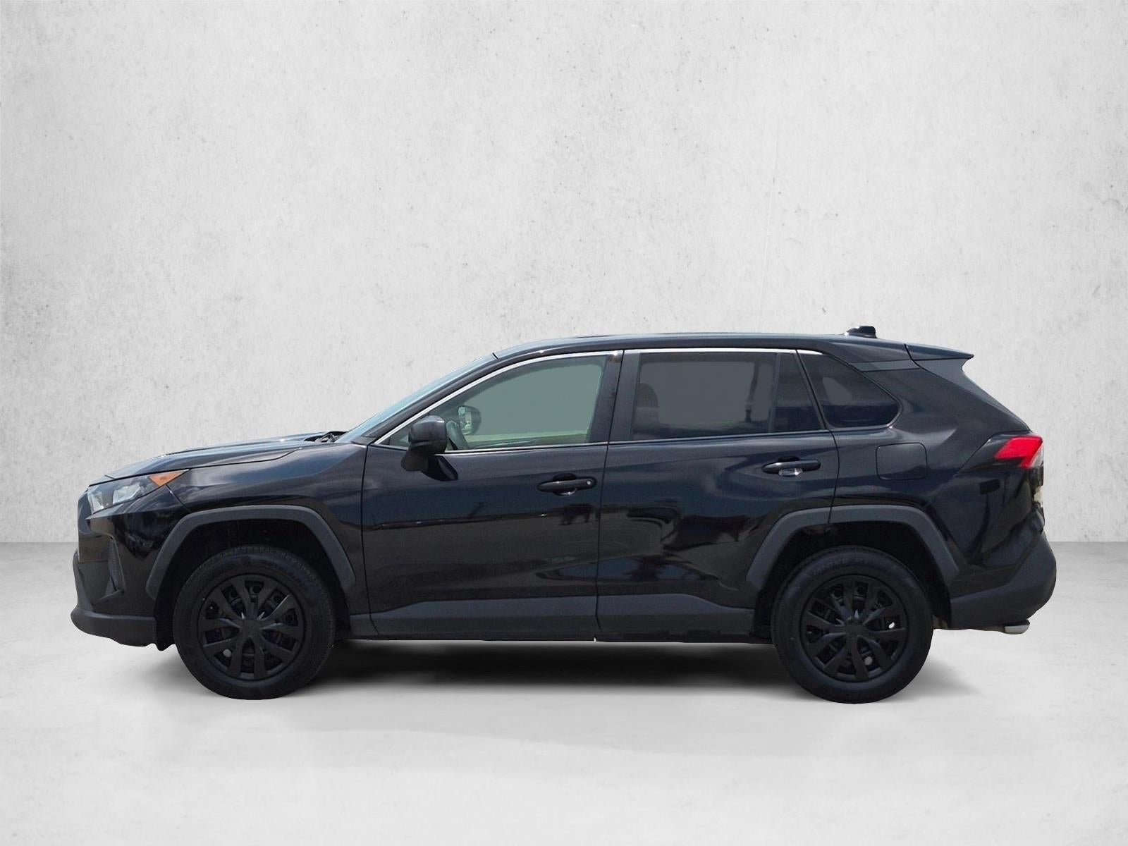 2022 Toyota RAV4 LE FWD (GS)
