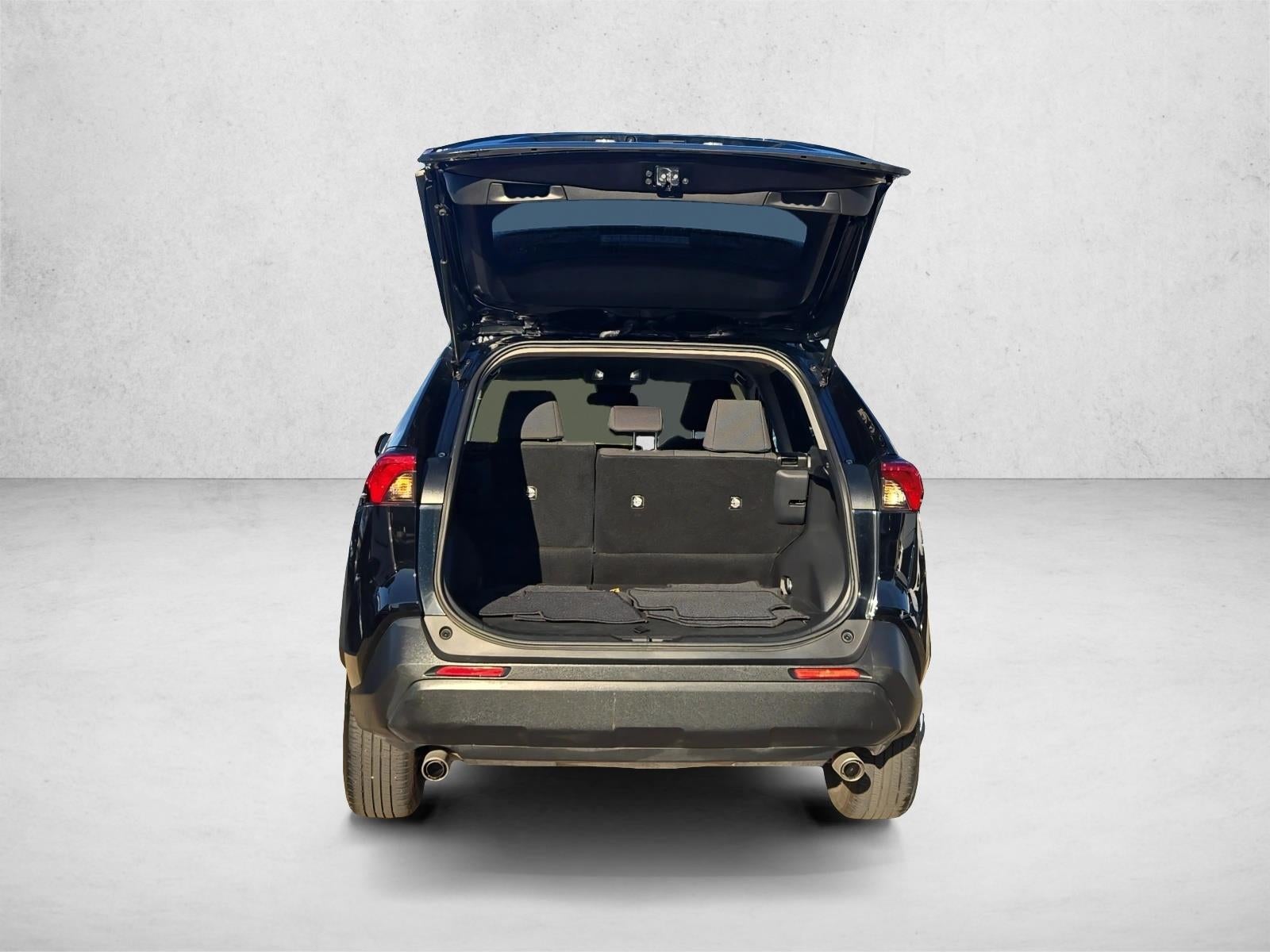 2023 Toyota RAV4 LE FWD (GS)