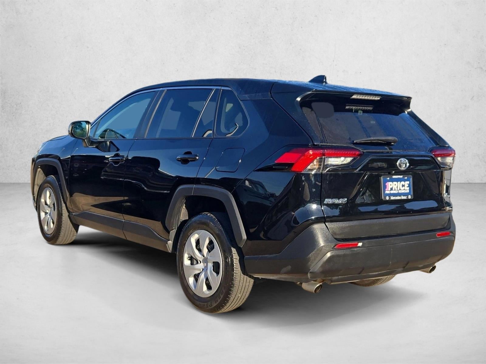 2023 Toyota RAV4 LE FWD (GS)