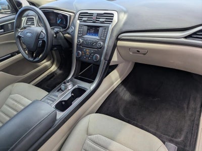 2017 Ford Fusion SE FWD