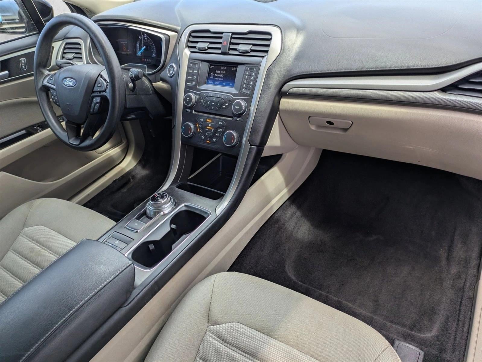 2017 Ford Fusion SE FWD