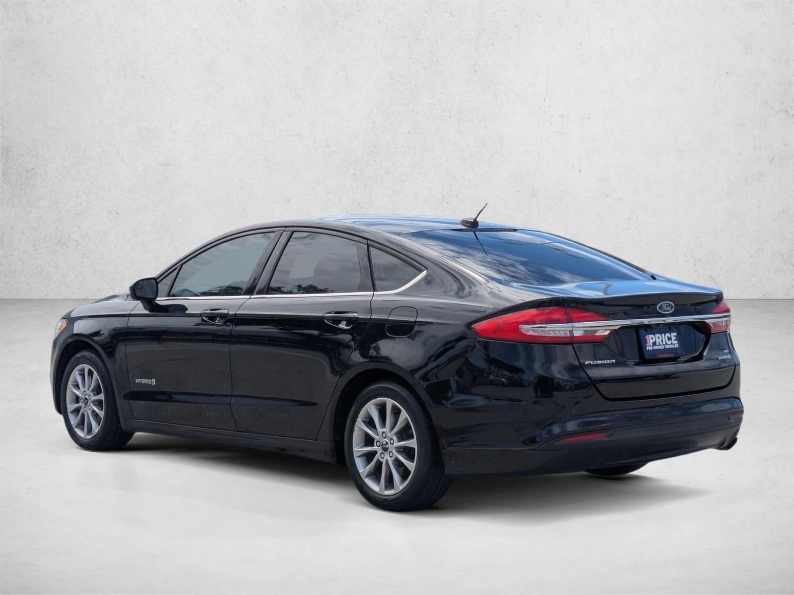 2017 Ford Fusion SE FWD