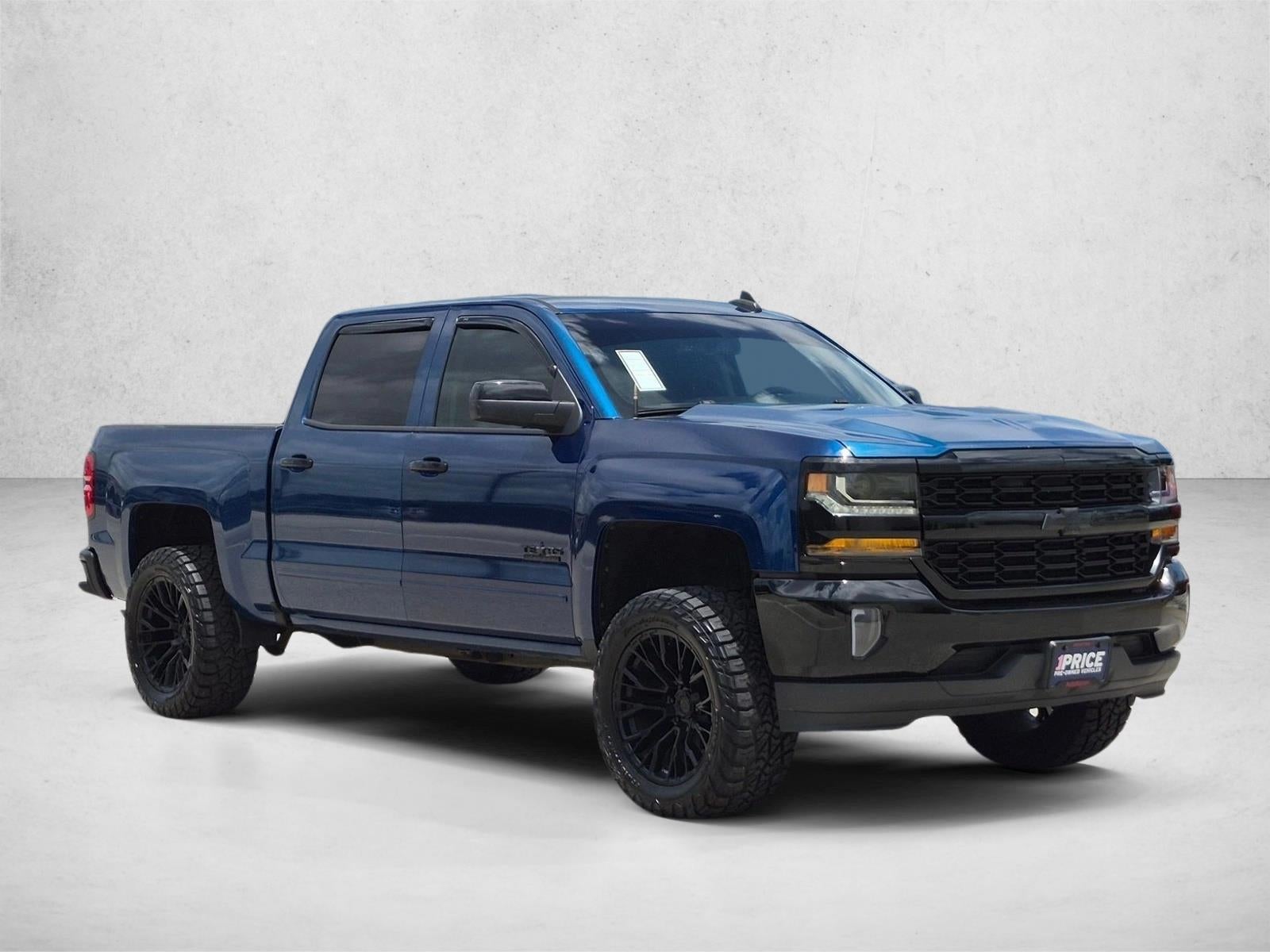 2017 Chevrolet Silverado 1500 Crew Cab Short Box 2-Wheel Drive LT
