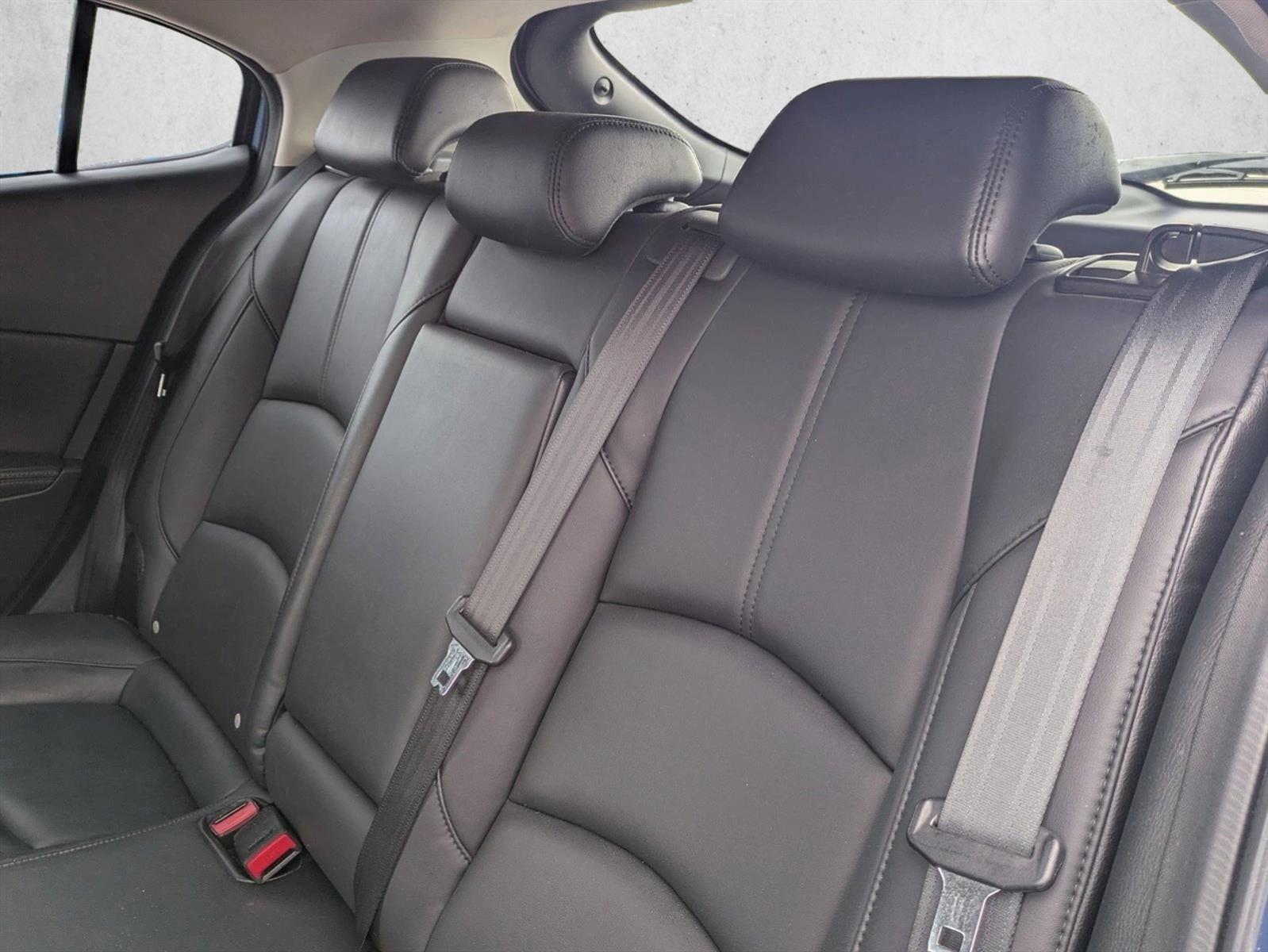 2017 Mazda Mazda3 5-Door Touring Auto