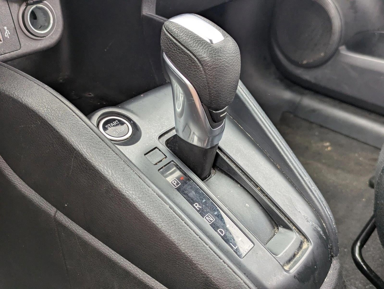 2024 Nissan Kicks S FWD