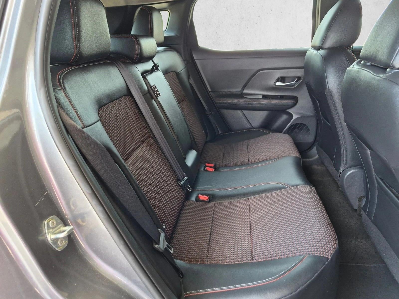 2025 Nissan Kicks SR FWD