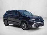 2025 Volkswagen Taos SE FWD