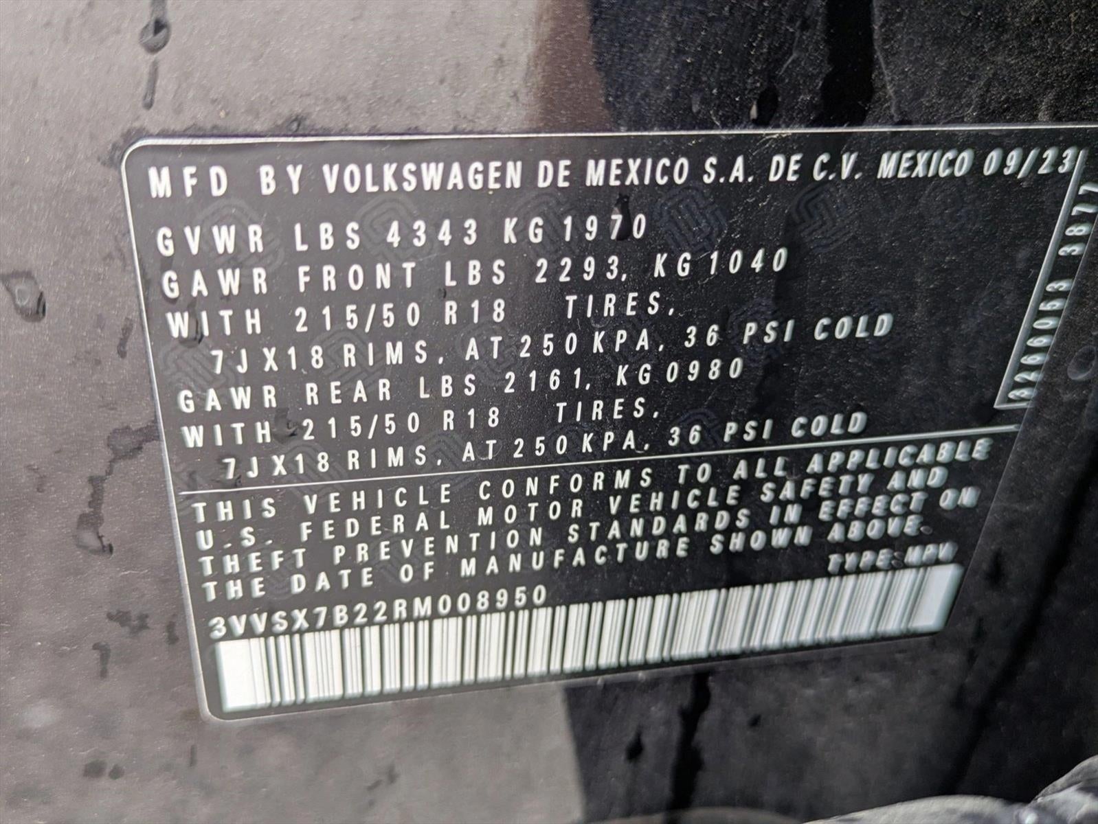 2024 Volkswagen Taos SE FWD