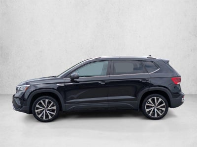 2024 Volkswagen Taos SE FWD