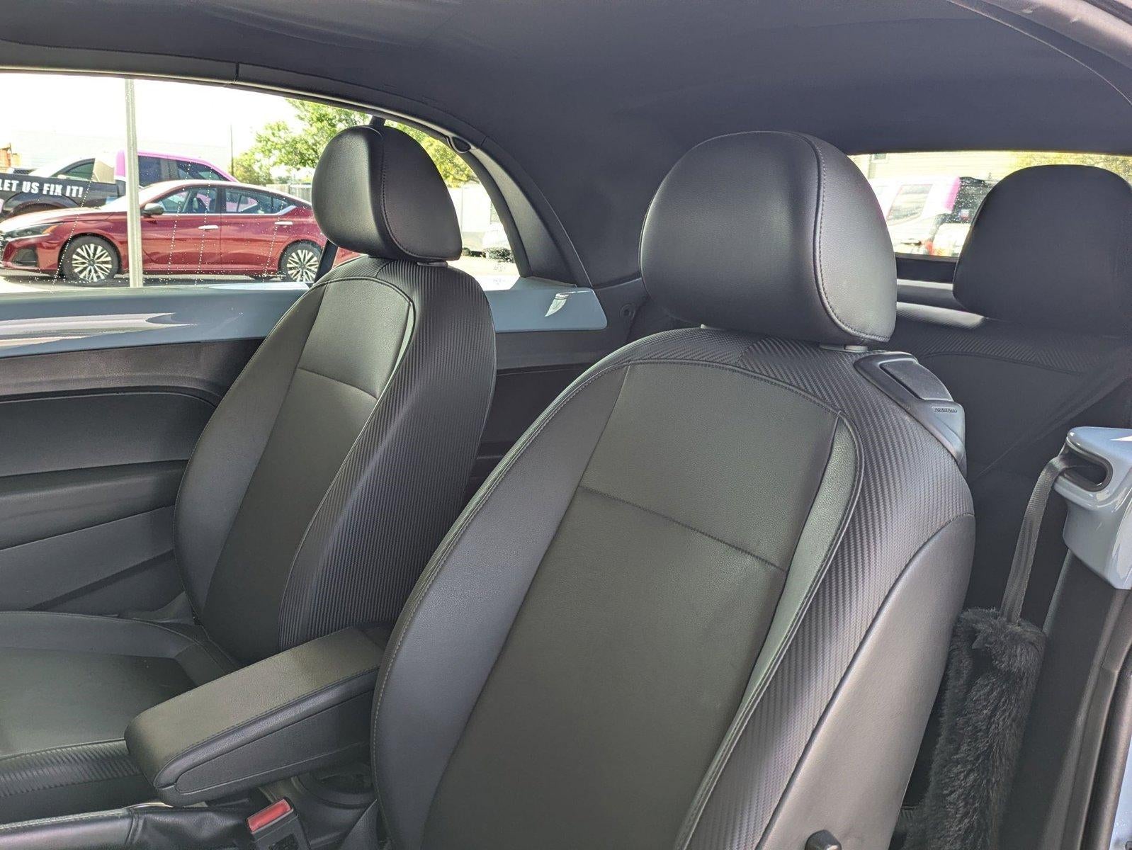 2015 Volkswagen Beetle Convertible 2dr Auto 1.8T w/Sound/Nav PZEV