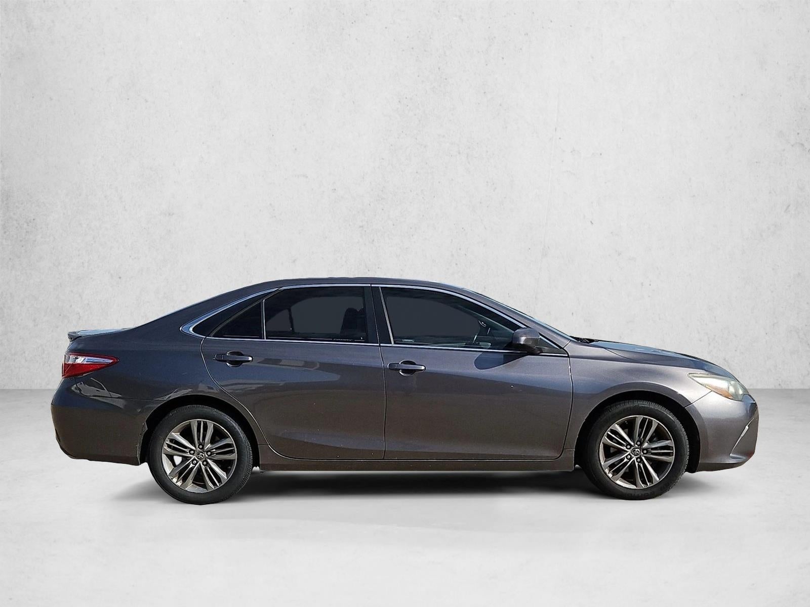 2015 Toyota Camry 4dr Sdn I4 Auto SE (SE)