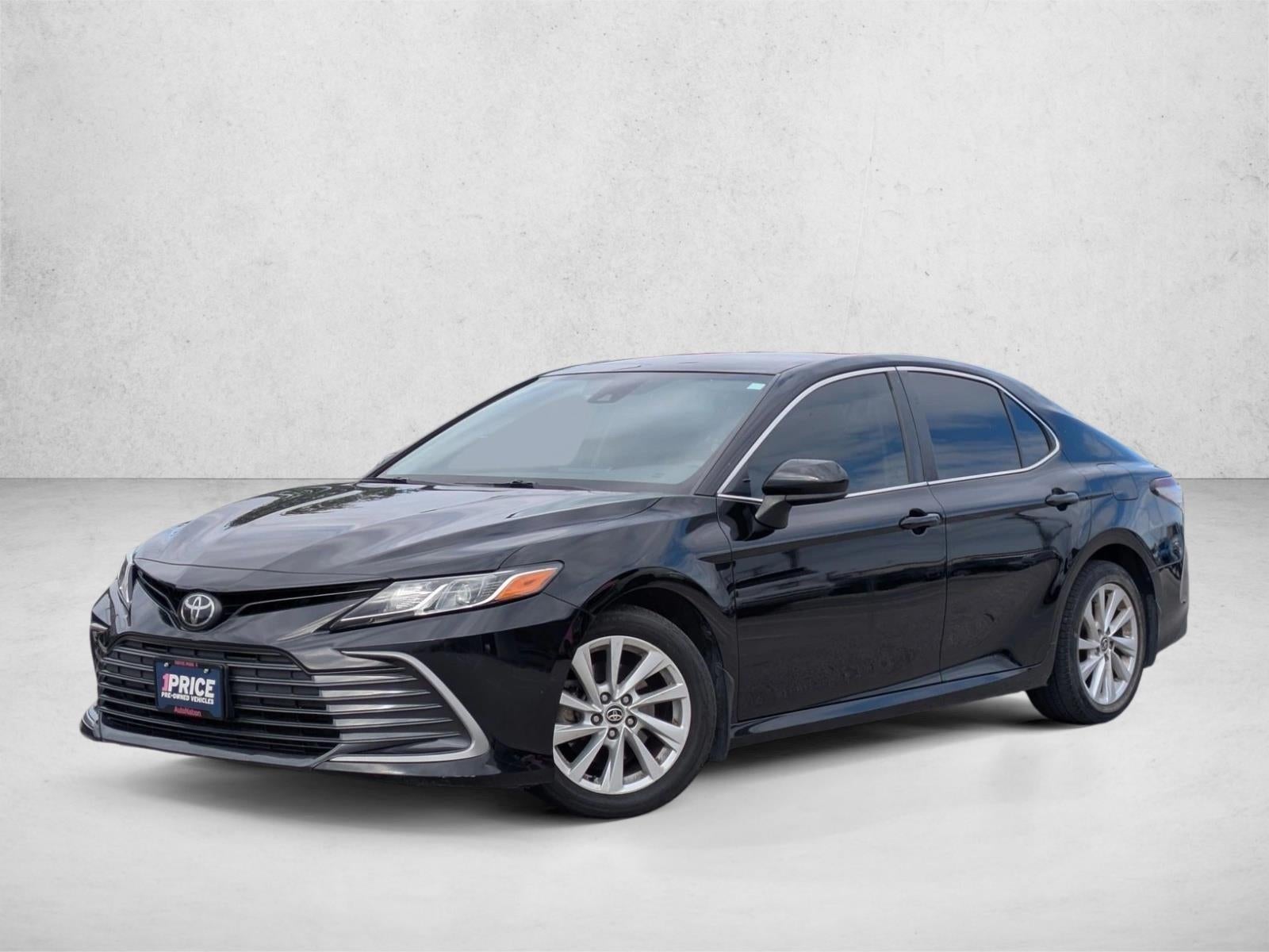 2022 Toyota Camry LE Auto (SE)