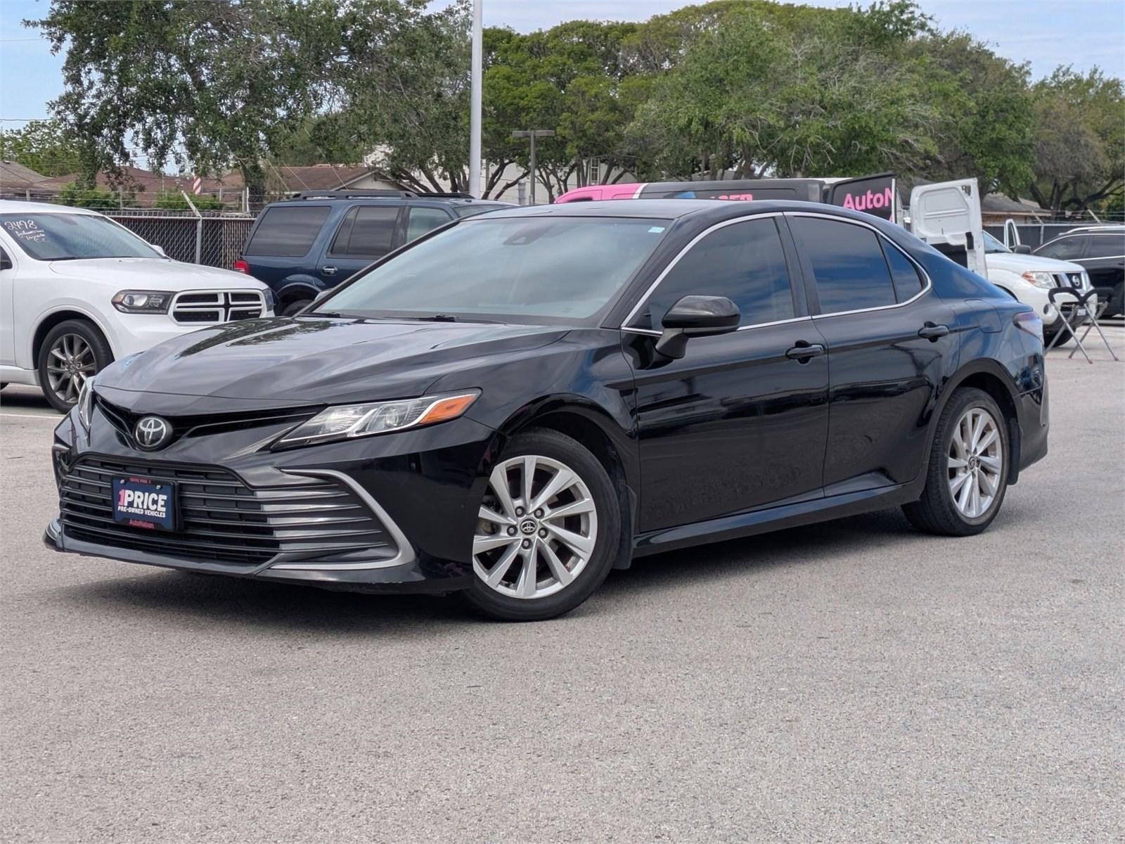 2022 Toyota Camry LE Auto (SE)