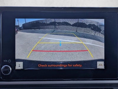 2025 Toyota Camry LE (SE)