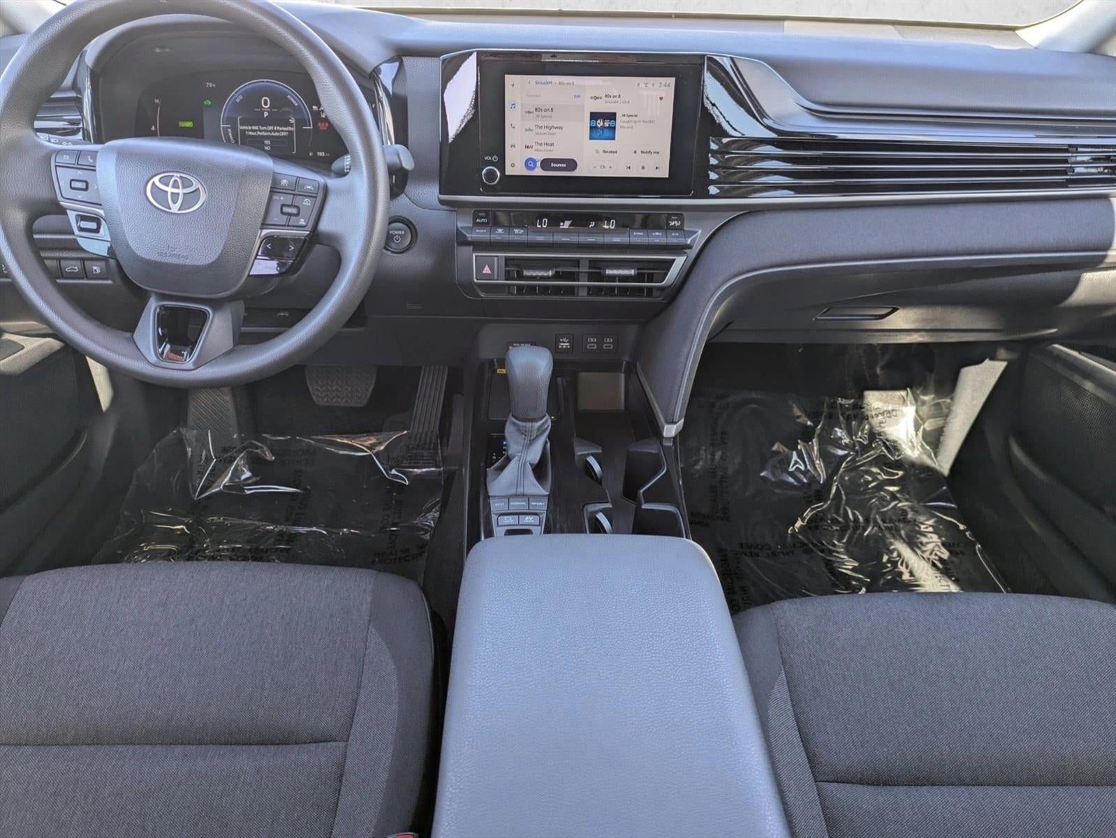 2025 Toyota Camry LE (SE)